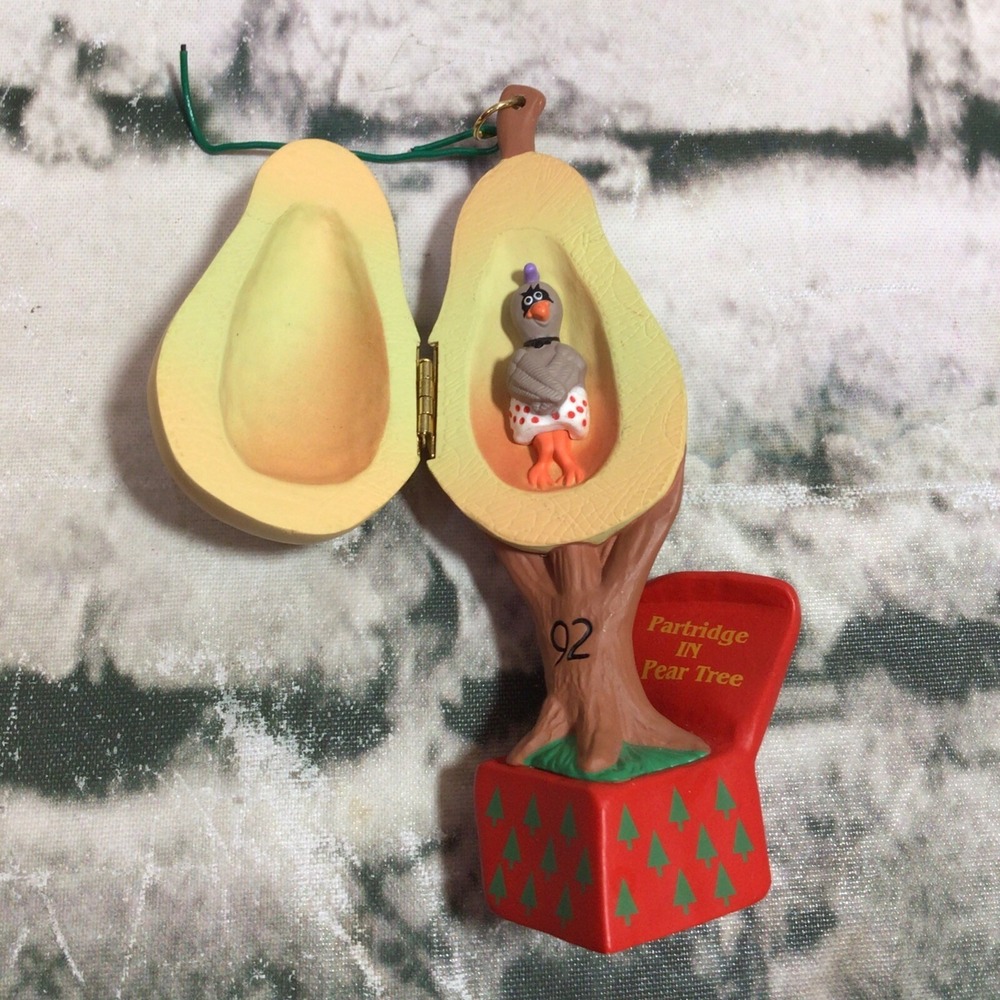 Hallmark Keepsake Christmas Ornament Partridge In A Pear‎ Tree Vintage 1992